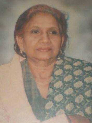 Syeda Surriya Sadiq wo Mohammed Sadiq