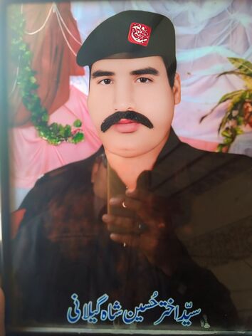 akhtar_354x472